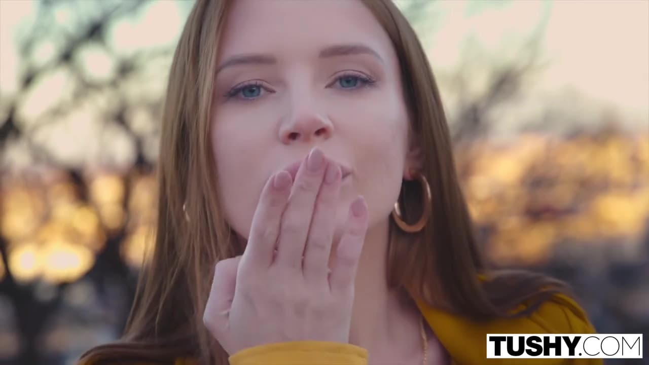 Got Plug Where The Sun Dont Shine - Anal Gape_main_thumbnail