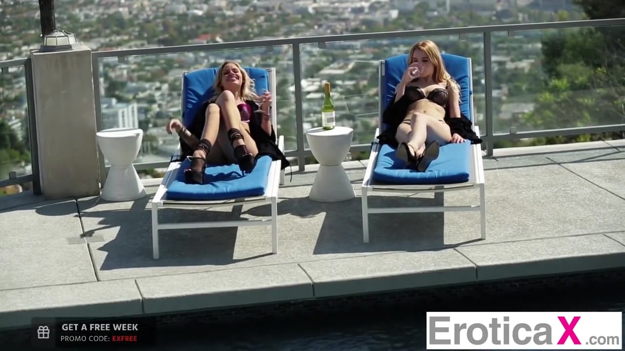 Blonde Beauty Gives The Gift Of Pussy On Anniversary_main_thumbnail