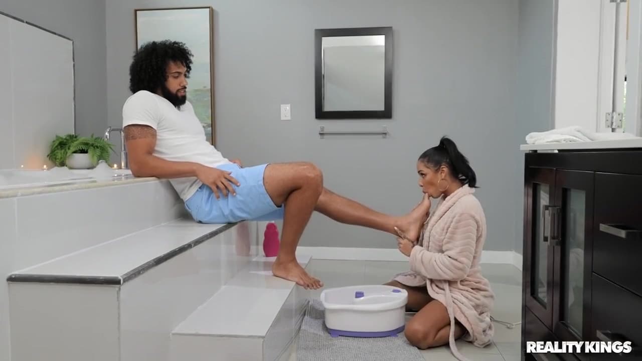 Tempting Camila Cortez Thrilling Sex Video_main_thumbnail