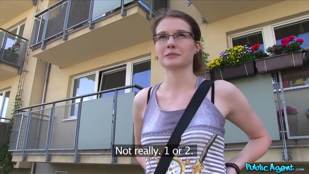 Tempting Julie Incredible Porn Video_main_thumbnail