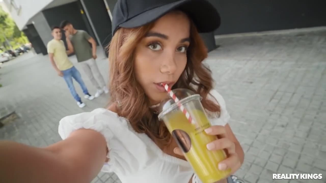 Lewd Marina Gold Jaw-dropping Adult Story_main_thumbnail