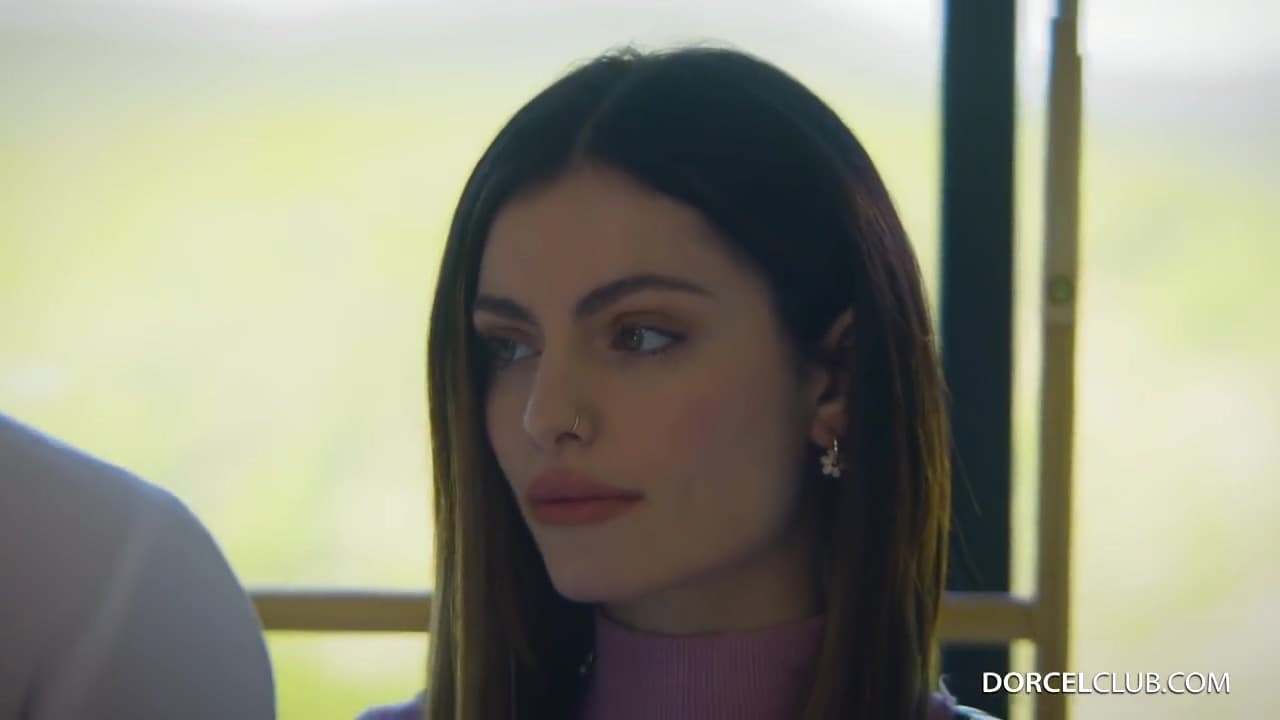 Clara Mia - Friends With Benefits_main_thumbnail