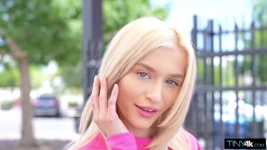 Emma Rosie - Big Dick For Skater Girl_main_thumbnail