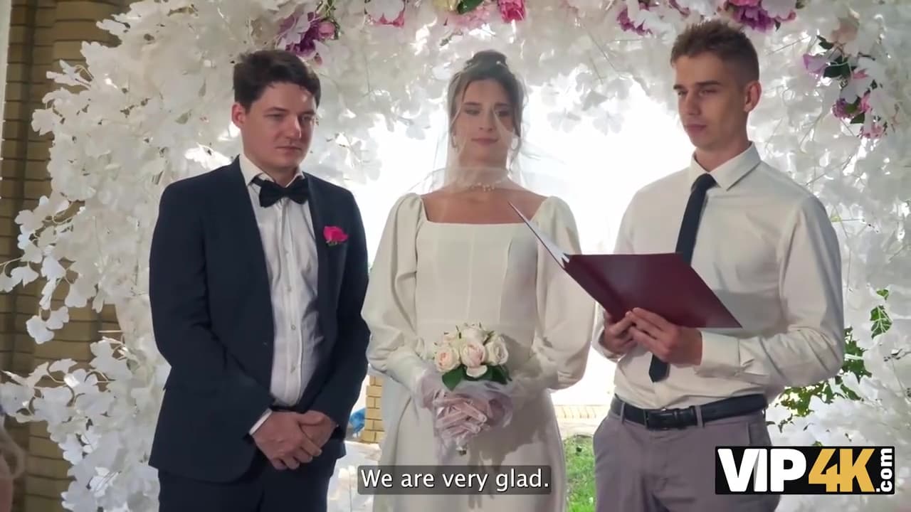 Easy-on-the-eyes Arty Cheys And Alice Murkovskis Russian Sex_main_thumbnail