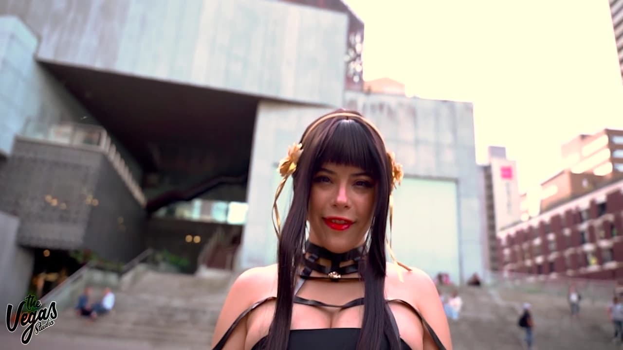 Yor Forger Getting Down And Dirty! - Anime Dakimakura Pillow Cosplay Review 27 Min_main_thumbnail