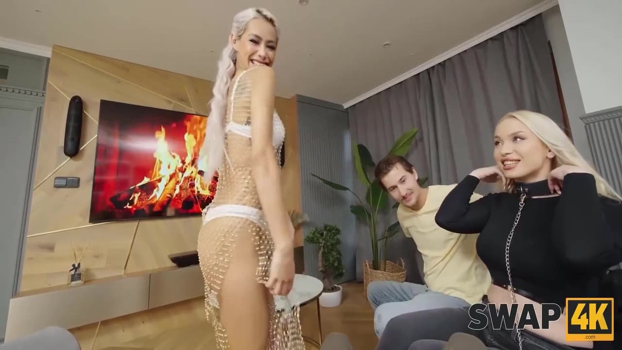 Swap Wives With Vera Jarw In A Collar And Veronica Leal Ended Up With A Lot Of Cum 18 Min_main_thumbnail