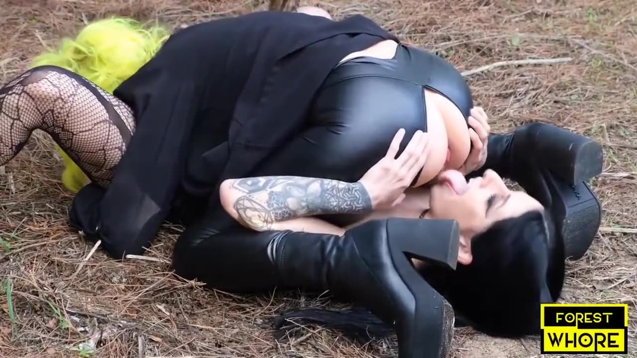 Horny Lesbians Adult Mind-boggling Video_main_thumbnail