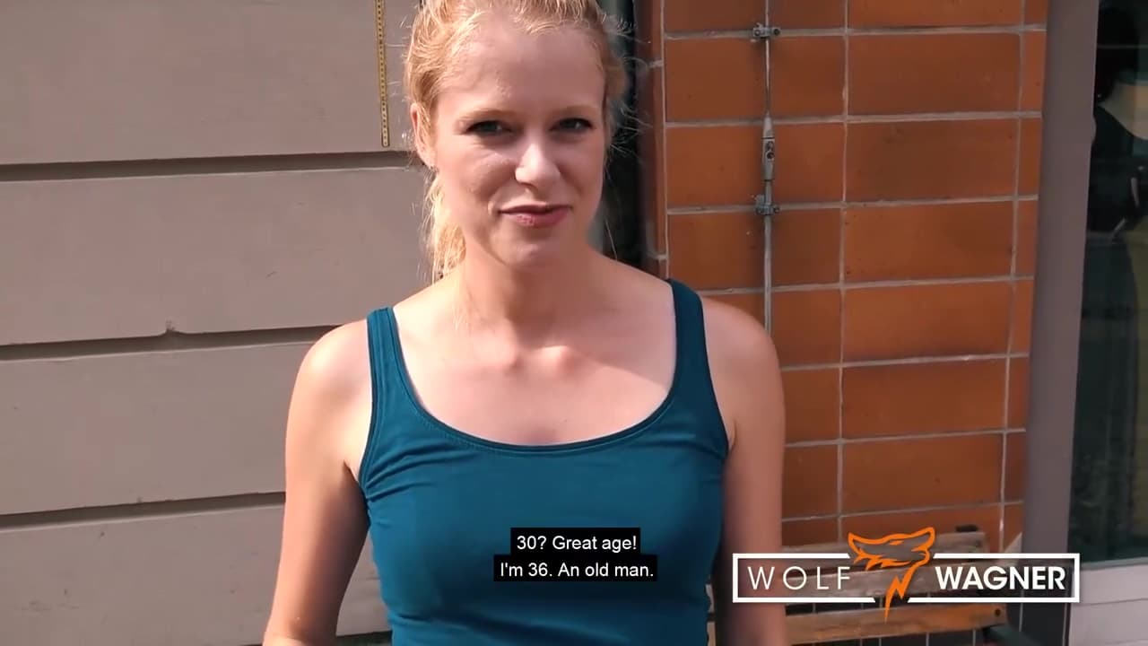 Watch Perky Claudia Sweas Dirt_main_thumbnail