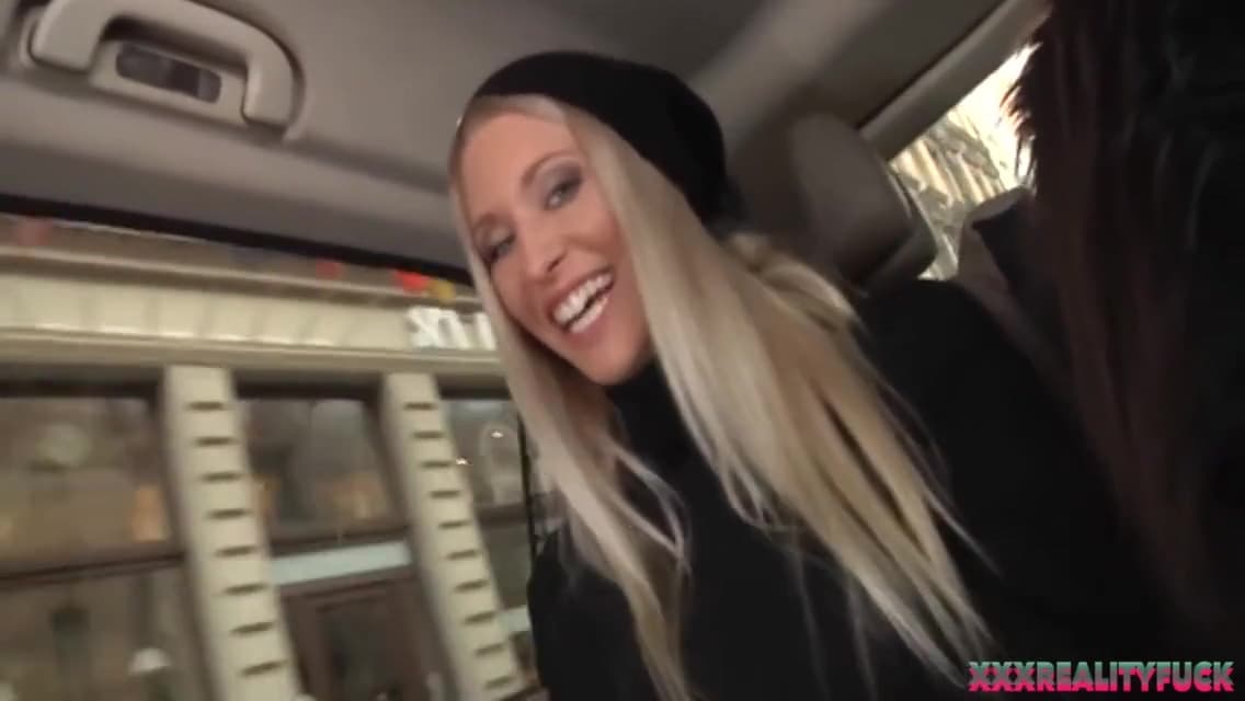 Two Hotties Took Amateur Dude In The Car For Sex Playing_main_thumbnail