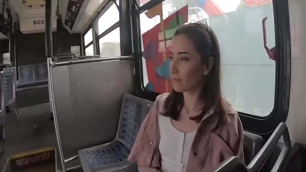 Cute Amateur Girl Shows Off In Public_main_thumbnail