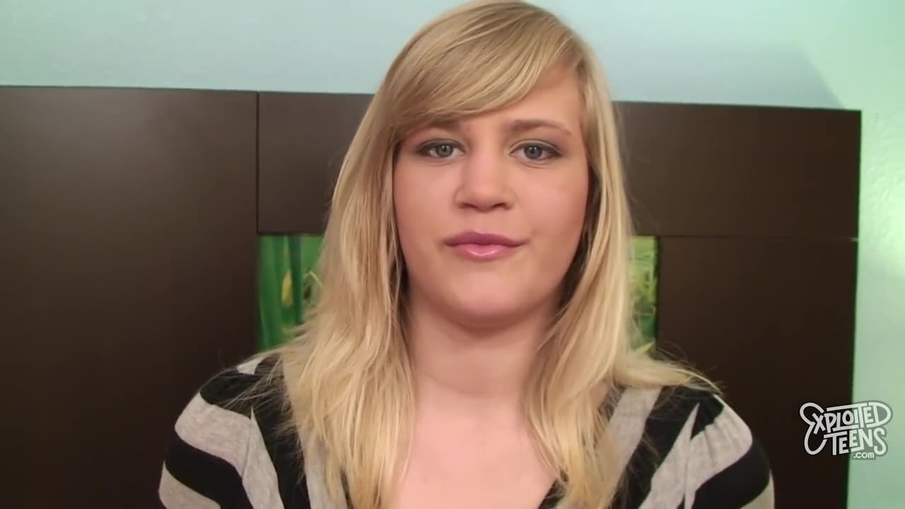 Young Blonde Has Her Cunt Creampied - Roxy Lovette_main_thumbnail