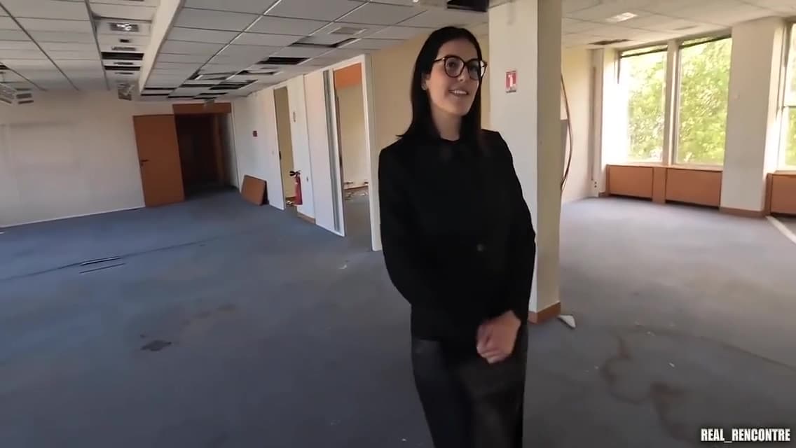 Anal Drilled Realtor Stepmother Id Like To Fuck_main_thumbnail