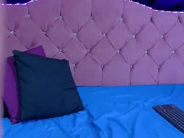 Cata Prins 🍓 live cam