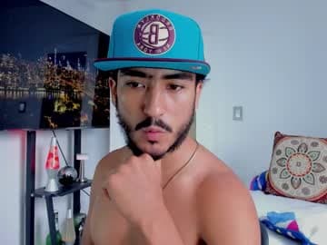 Hey im David that loves to explore and speak their fantasies. Very open, talktative and nice. Feel free to chat with me live cam