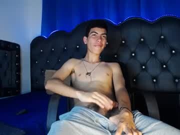 Jorge Johnson live cam