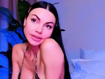 Kira and friends live cam