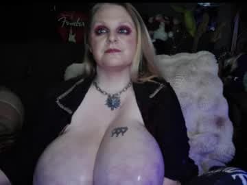 Lillyth Eden live cam