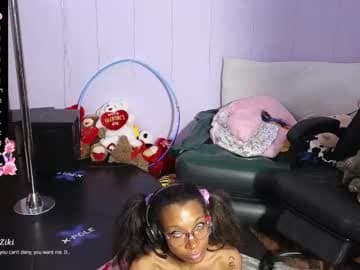 MOCHA & JAMES live cam