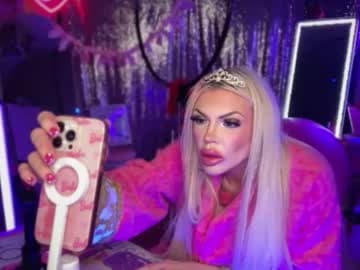 Dumb bimbo fuck doll live cam