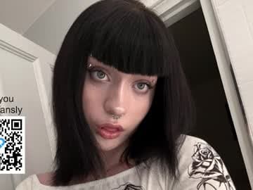 Selina and Kael live cam