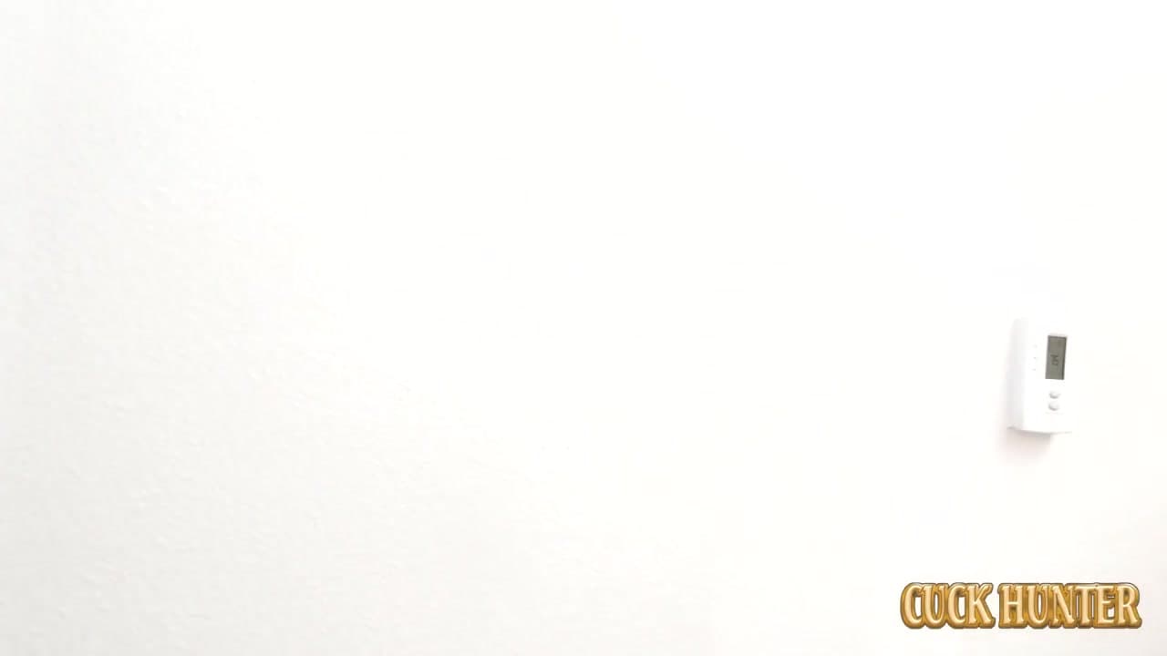 Redhead 18yo Teen Hannah Grace Takes Big Black Dick Creampie In Front Of Bf_main_thumbnail