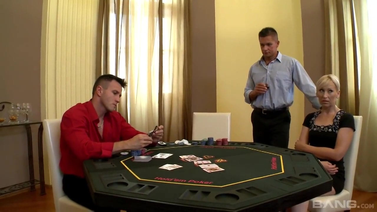 Samantha Partida De Cartas_main_thumbnail