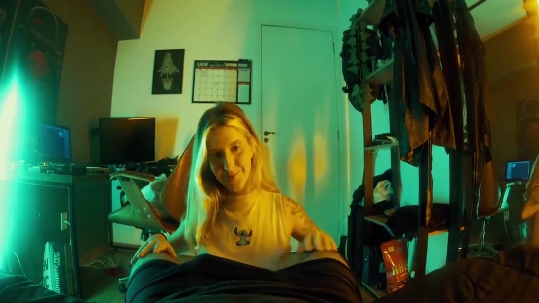 Yo Blonde Intern Twerking And Fucking Coworker After Work - Bitch Coin_main_thumbnail