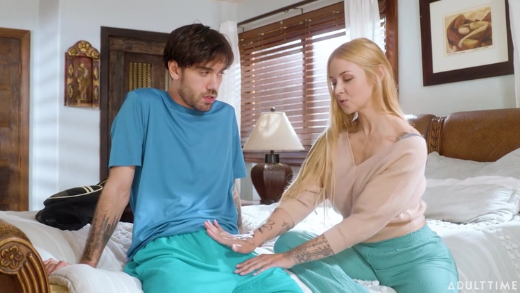 Always Come Prepared With Sarah Vandella_main_thumbnail