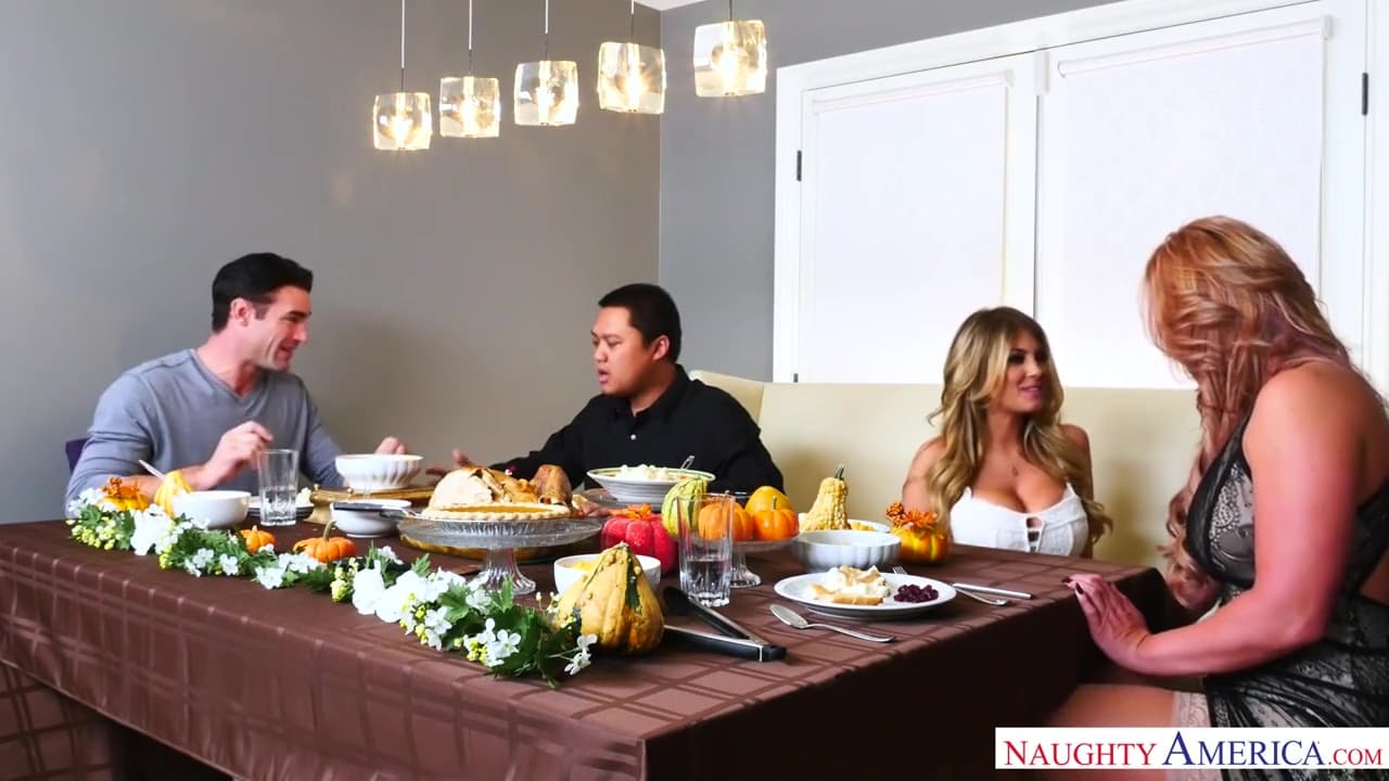 Kayla And Phoenix Milfs Hots Fuck Pussy Threesome Dgs_main_thumbnail