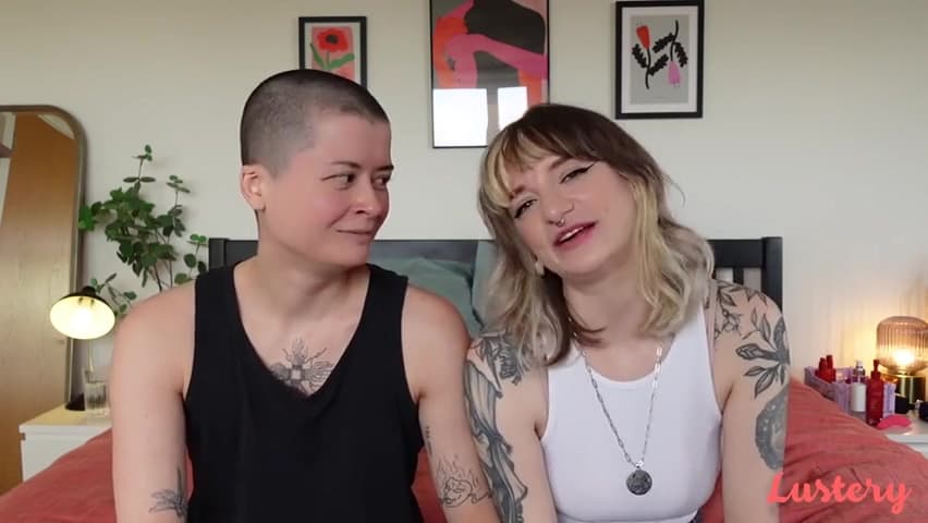 E1081 Neen And Poppy Vibe Check_main_thumbnail