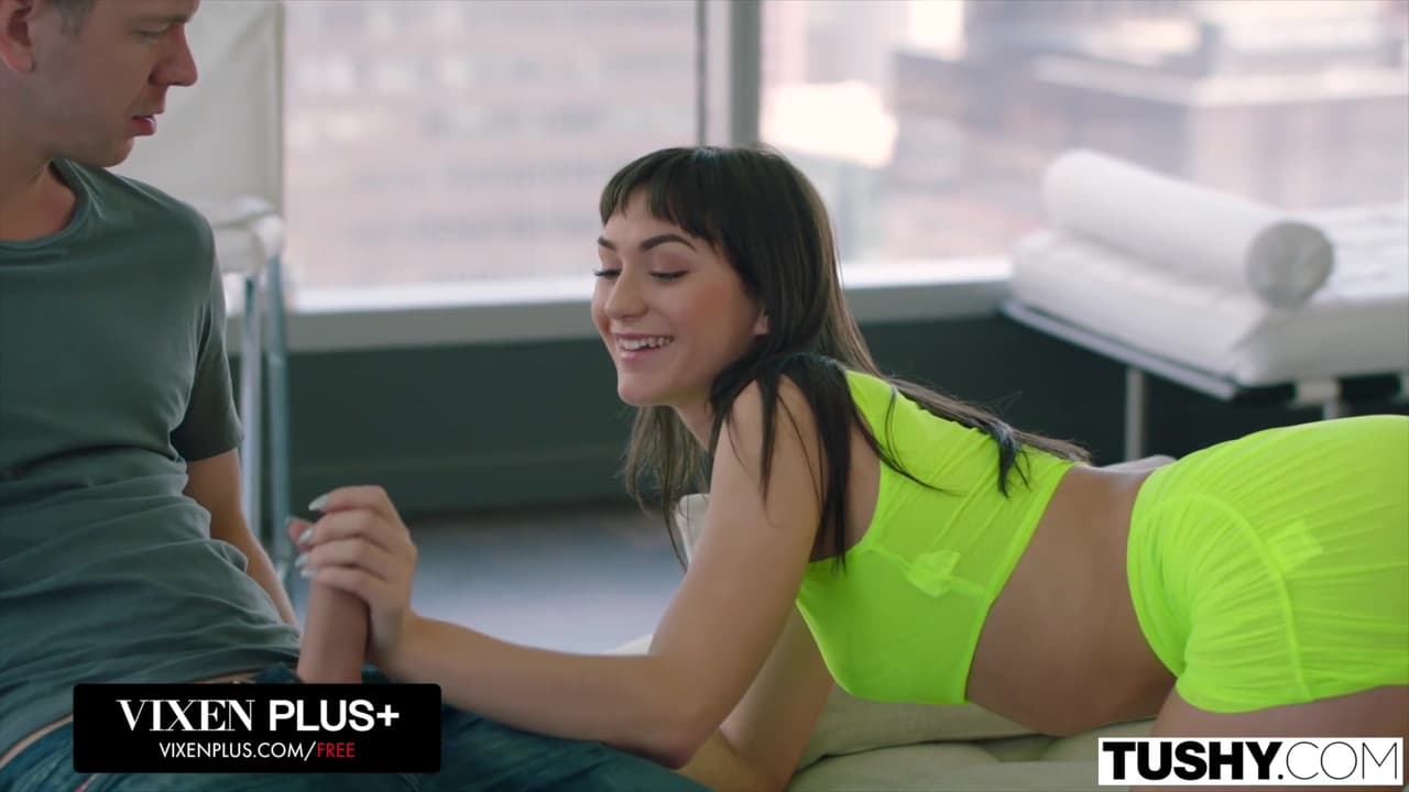 Vixenplus First Time Anal Comp_main_thumbnail