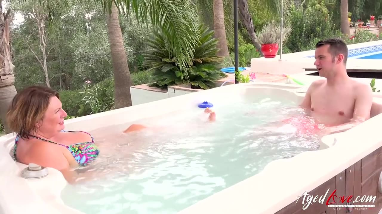 Chubby Hot Milf Aphrodisiac Adult Clip_main_thumbnail