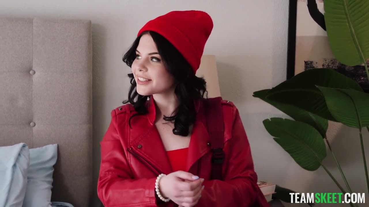 My First: Monster Bbc Barely Fits In Lolas Tight Hole - Lola Valentine_main_thumbnail