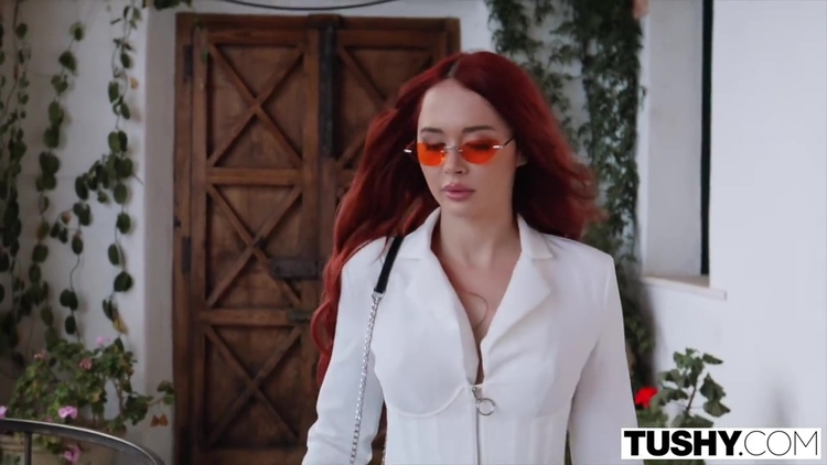 Purple Bitch Has Intense Assfucking With Hotel Manager_main_thumbnail